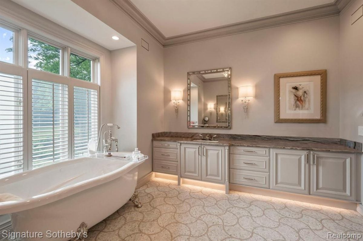 9,693 Sq. Ft. Mansion in Northville, MI ($8,250,000)