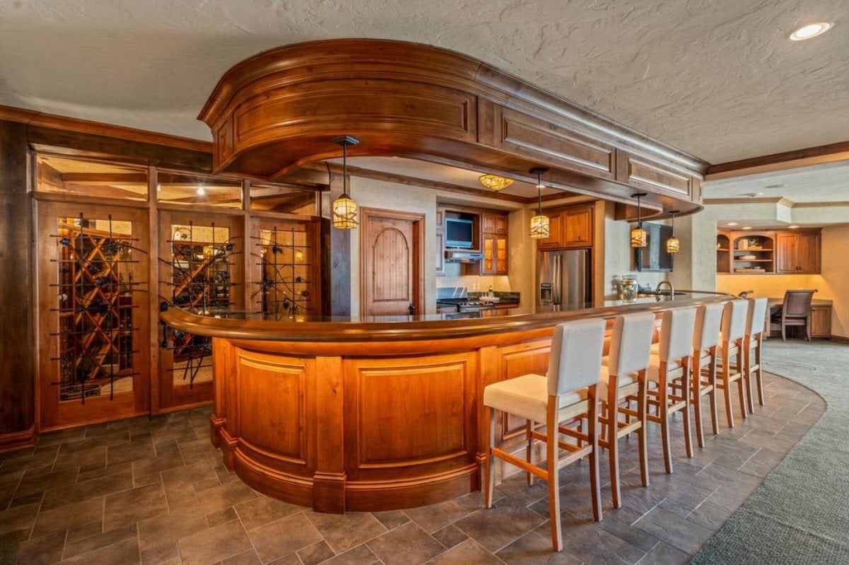 20,890 Sq. Ft. Mansion in Oconomowoc, WI ($14,995,000)