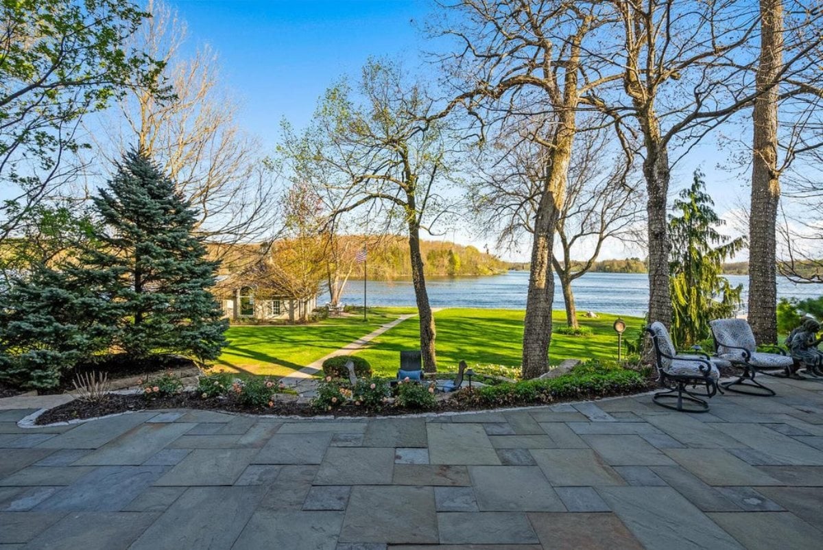 20,890 Sq. Ft. Mansion in Oconomowoc, WI ($14,995,000)