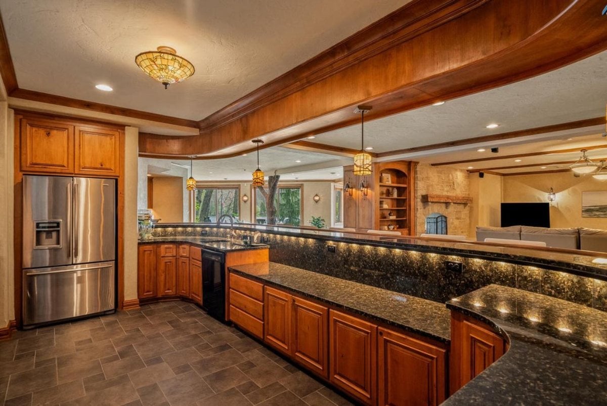 20,890 Sq. Ft. Mansion in Oconomowoc, WI ($14,995,000)