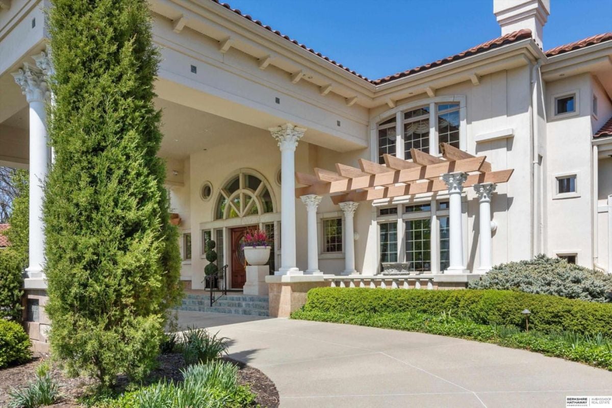 13,200 Sq. Ft. Mansion in Omaha, NE ($4,590,000)