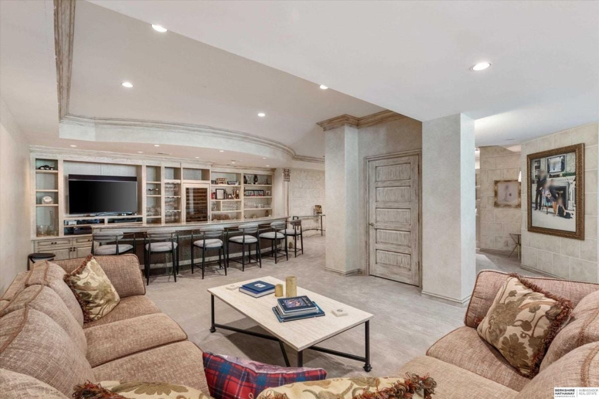 13,200 Sq. Ft. Mansion in Omaha, NE ($4,590,000)