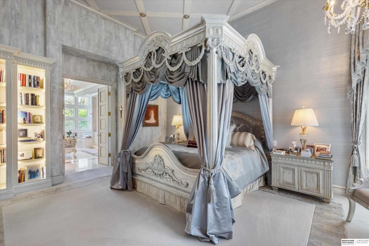 13,200 Sq. Ft. Mansion in Omaha, NE ($4,590,000)