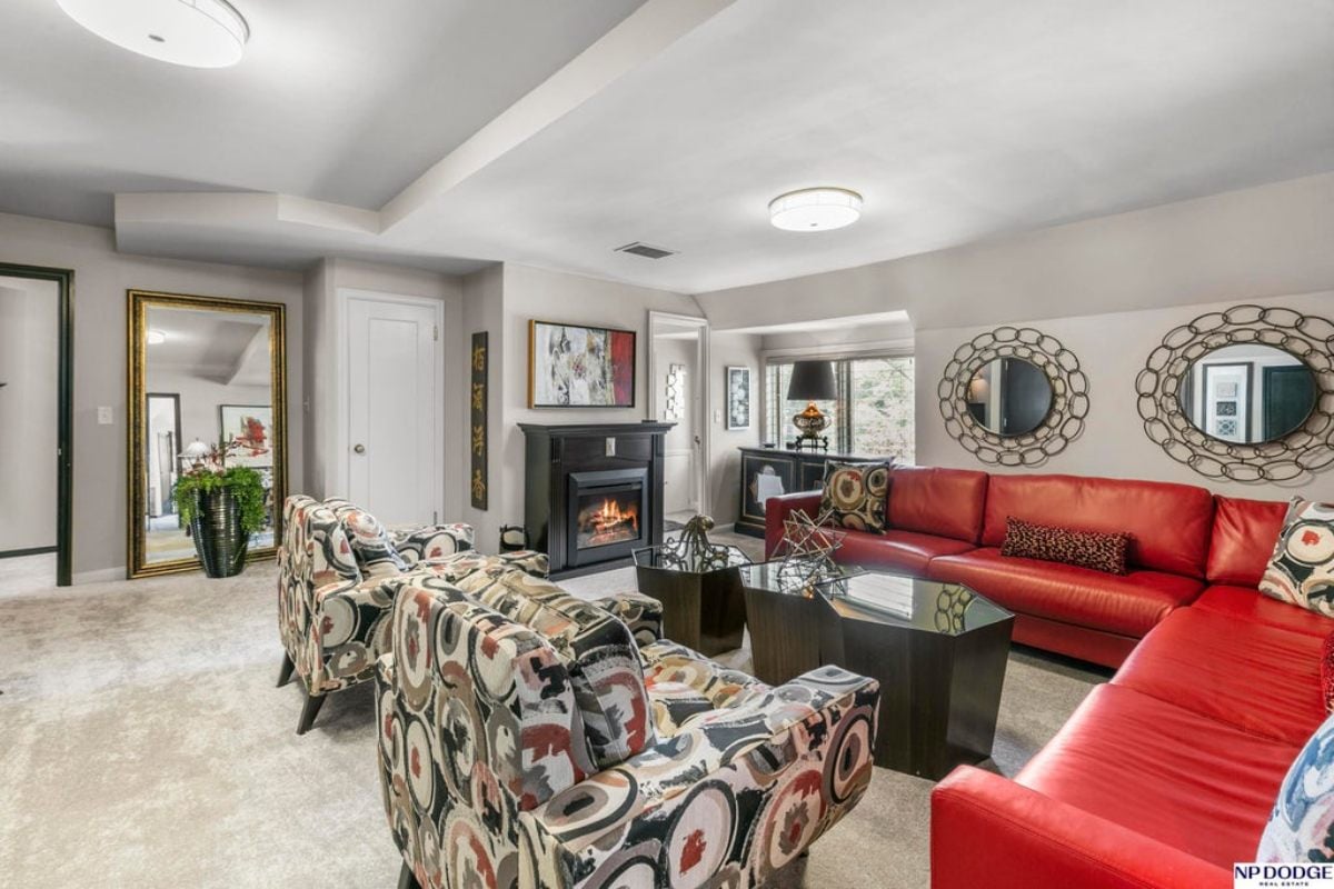 9,885 Sq. Ft. Mansion in Omaha, NE ($3,450,000)