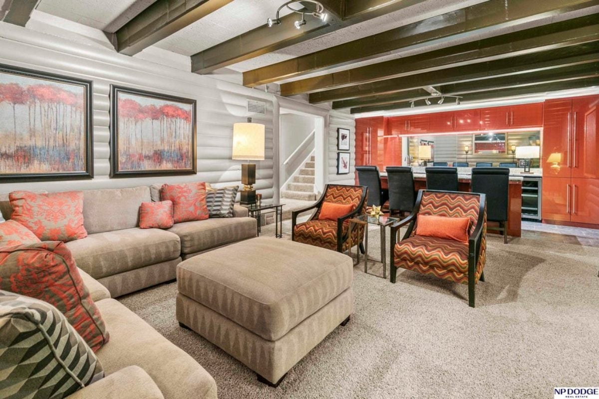 9,885 Sq. Ft. Mansion in Omaha, NE ($3,450,000)