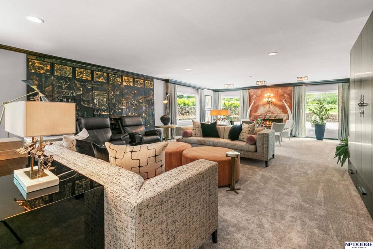 9,885 Sq. Ft. Mansion in Omaha, NE ($3,450,000)