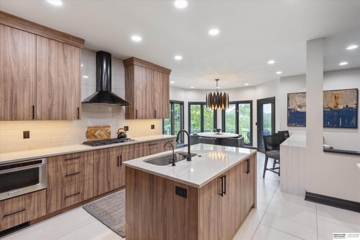 8,904 Sq. Ft. Mansion in Omaha, NE ($2,900,000)