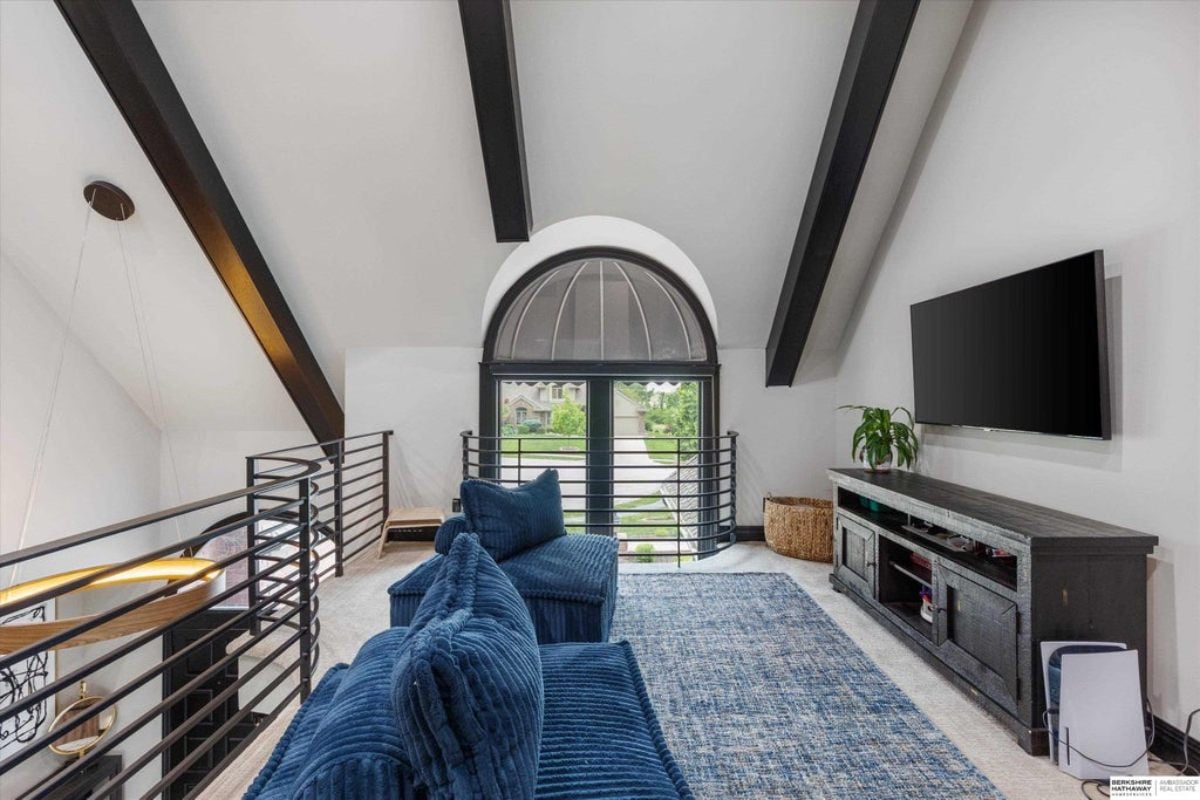 8,904 Sq. Ft. Mansion in Omaha, NE ($2,900,000)