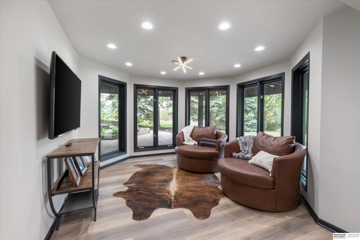 8,904 Sq. Ft. Mansion in Omaha, NE ($2,900,000)