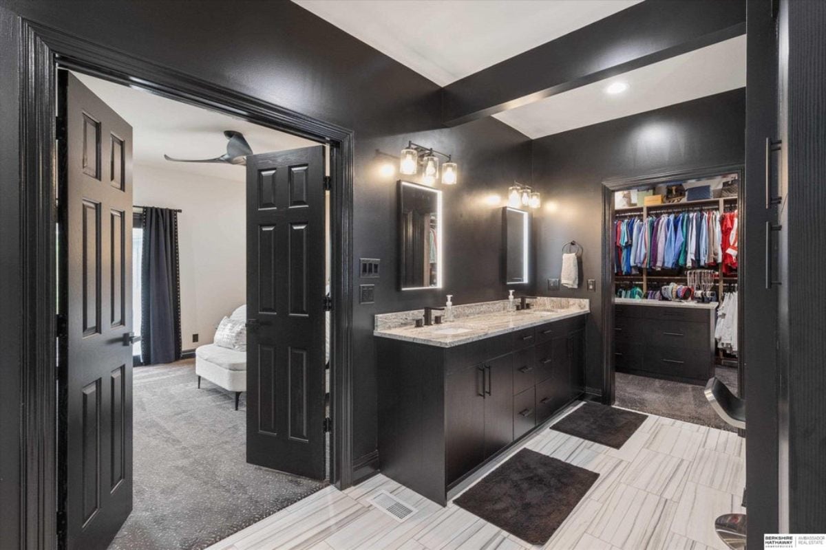 8,904 Sq. Ft. Mansion in Omaha, NE ($2,900,000)