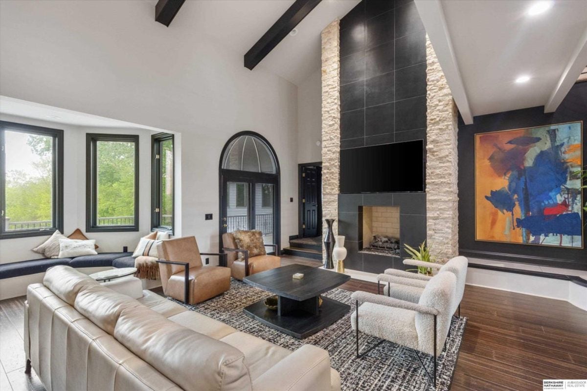 8,904 Sq. Ft. Mansion in Omaha, NE ($2,900,000)