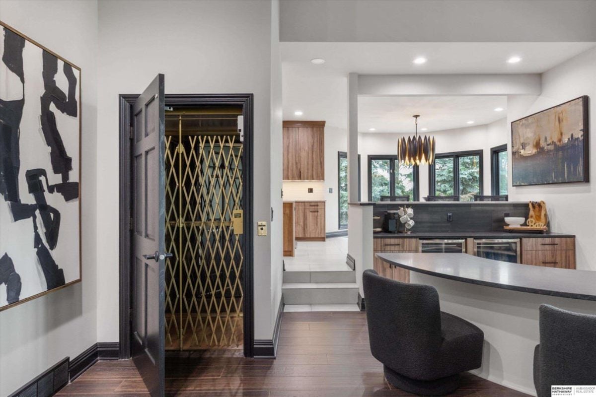 8,904 Sq. Ft. Mansion in Omaha, NE ($2,900,000)