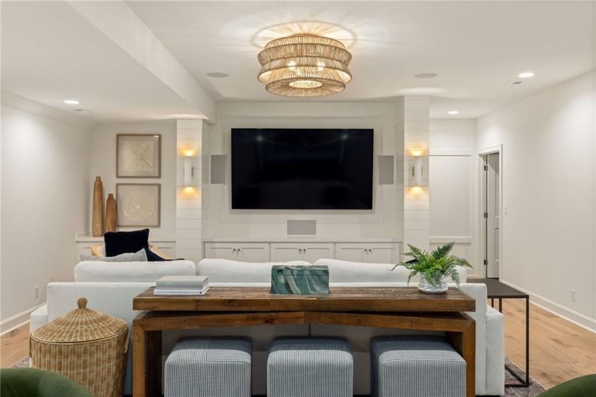 6,281 Sq. Ft. Mansion in Overland Park, KS ($3,500,000)