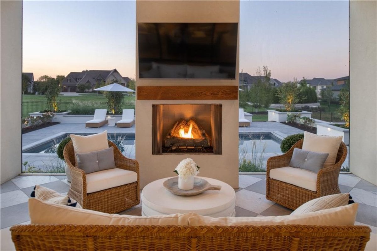 6,281 Sq. Ft. Mansion in Overland Park, KS ($3,500,000)