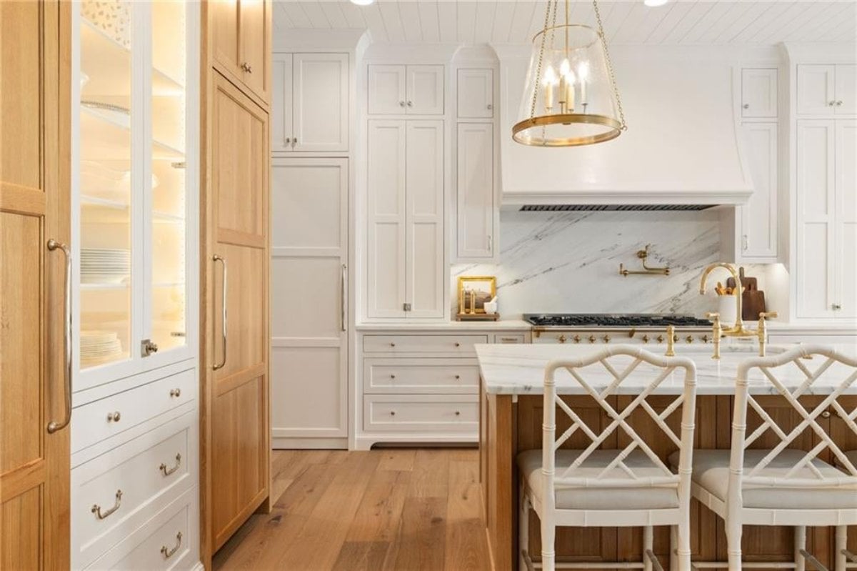 6,281 Sq. Ft. Mansion in Overland Park, KS ($3,500,000)