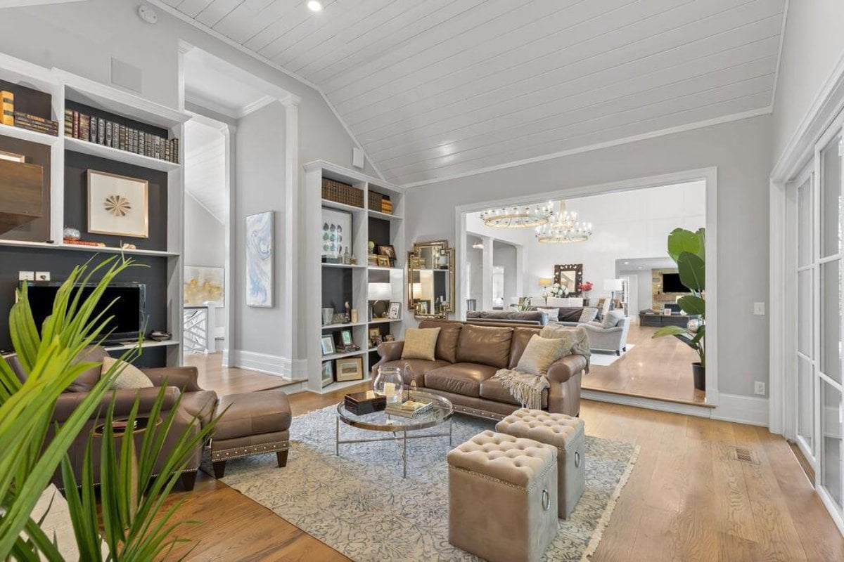 8,958 Sq. Ft. Mansion in Pataskala, OH ($3,900,000)