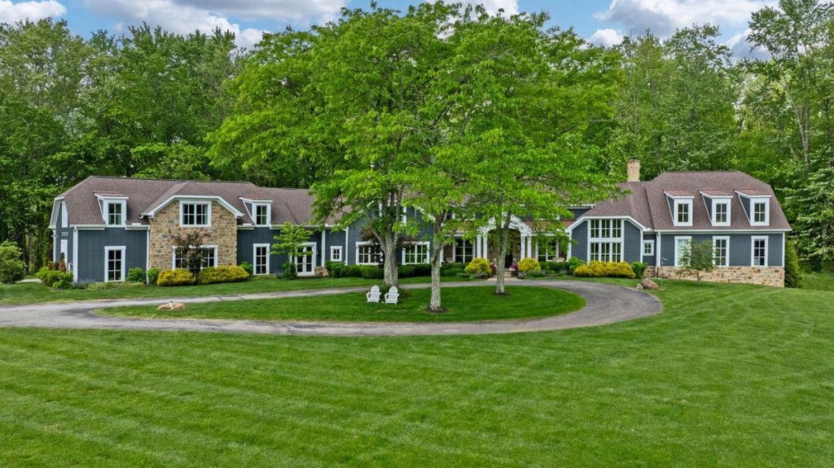 8,958 Sq. Ft. Mansion in Pataskala, OH ($3,900,000)