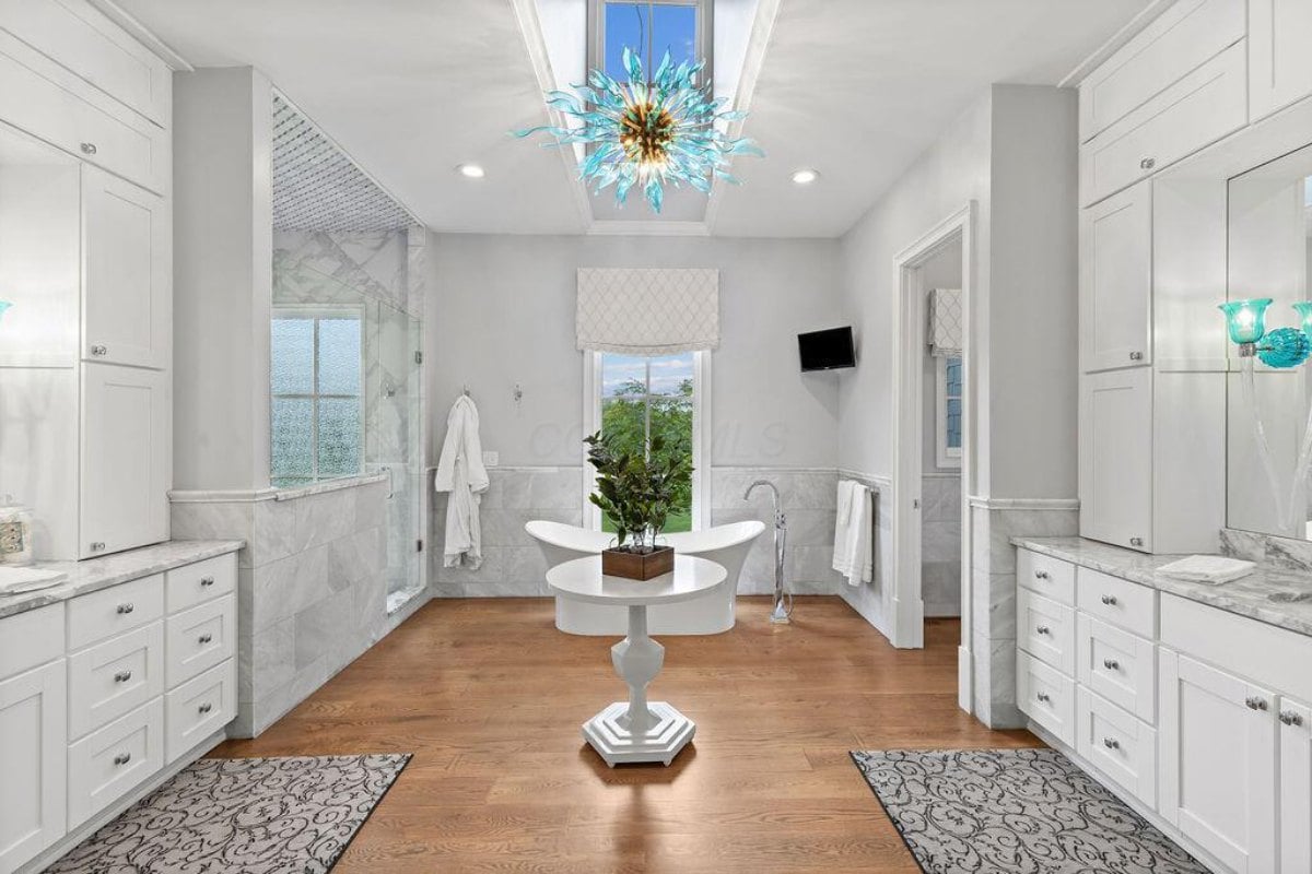8,958 Sq. Ft. Mansion in Pataskala, OH ($3,900,000)