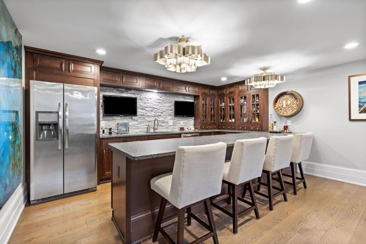 8,958 Sq. Ft. Mansion in Pataskala, OH ($3,900,000)
