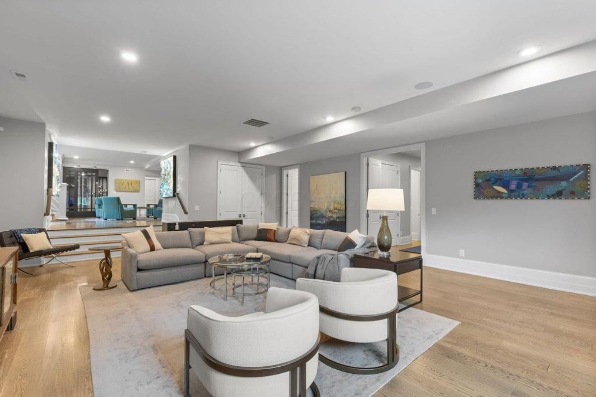 8,958 Sq. Ft. Mansion in Pataskala, OH ($3,900,000)