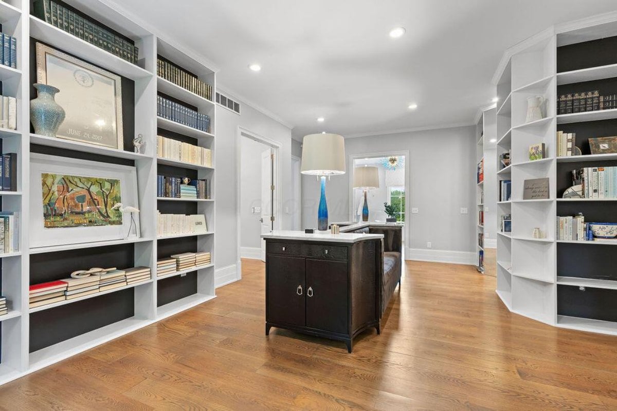 8,958 Sq. Ft. Mansion in Pataskala, OH ($3,900,000)