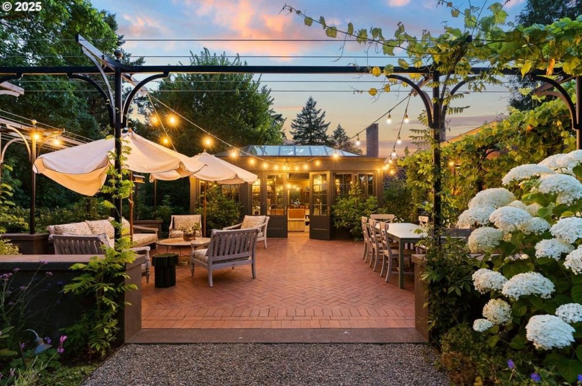 6,587 Sq. Ft. Mansion in Portland, OR ($5,998,000)
