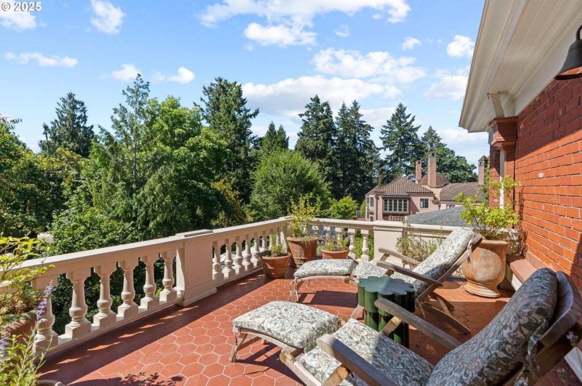 6,587 Sq. Ft. Mansion in Portland, OR ($5,998,000)