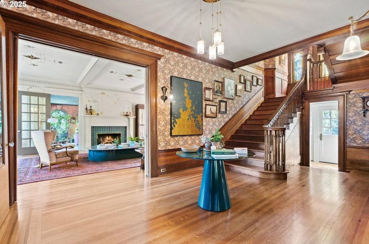 6,587 Sq. Ft. Mansion in Portland, OR ($5,998,000)