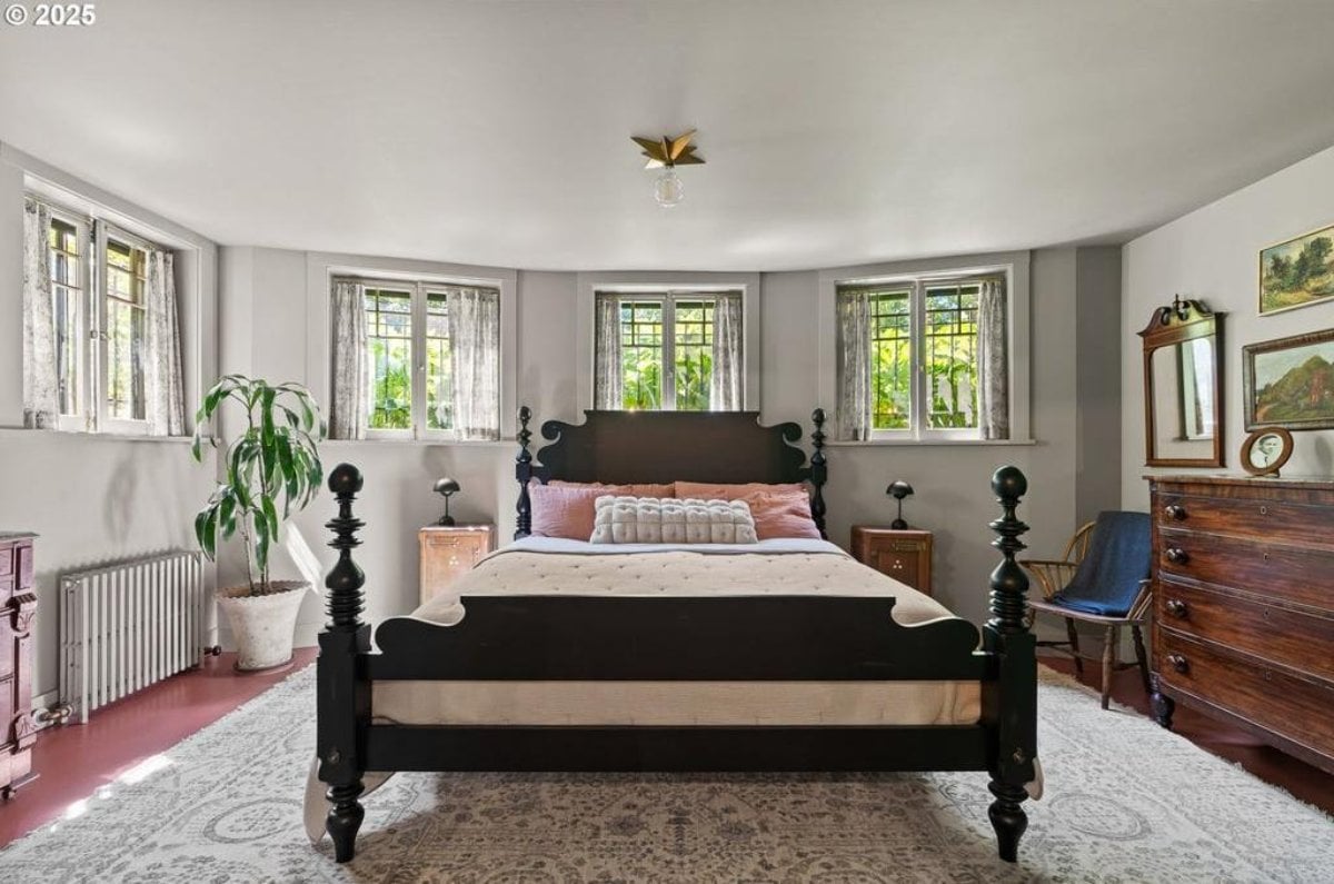 6,587 Sq. Ft. Mansion in Portland, OR ($5,998,000)