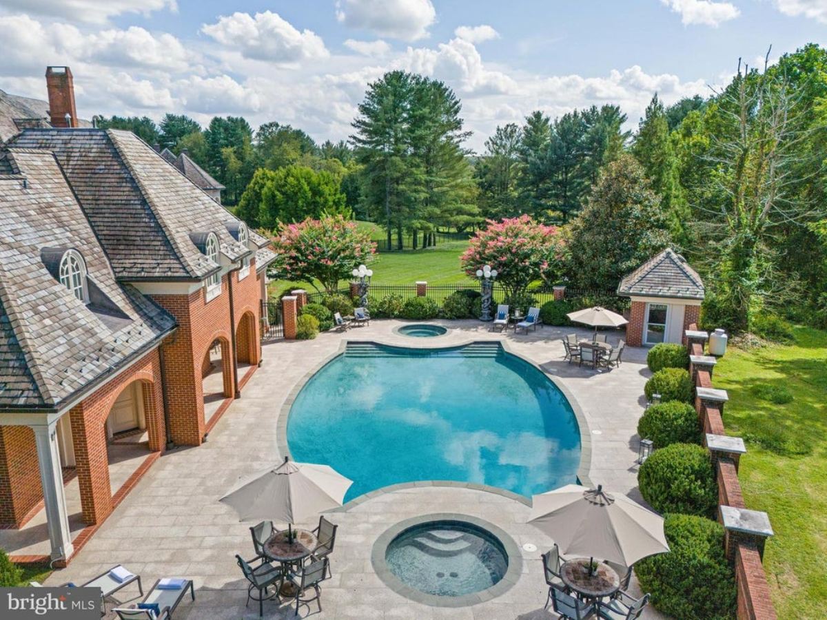 22,300 Sq. Ft. Mansion in Potomac, MD ($8,250,000)