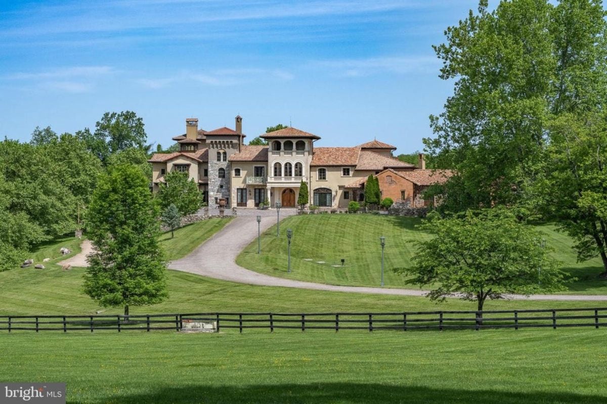 26,716 Sq. Ft. Mansion in Potomac, MD ($9,950,000)