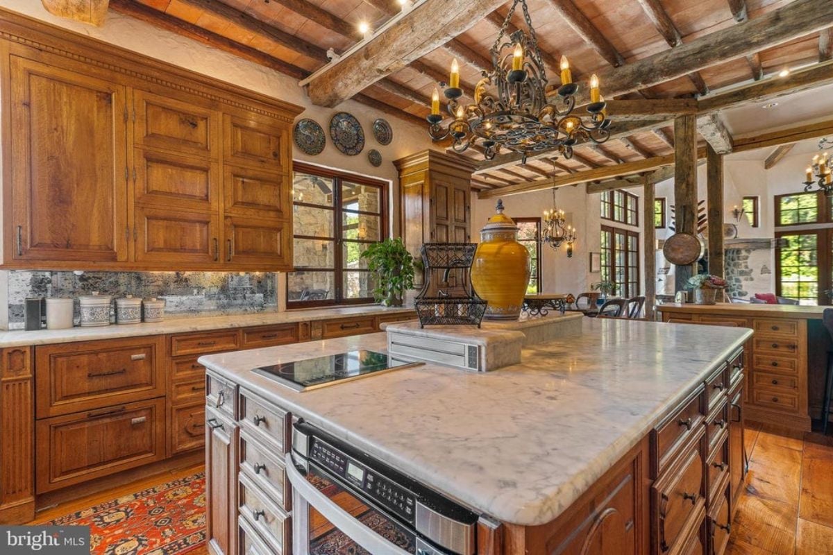 26,716 Sq. Ft. Mansion in Potomac, MD ($9,950,000)