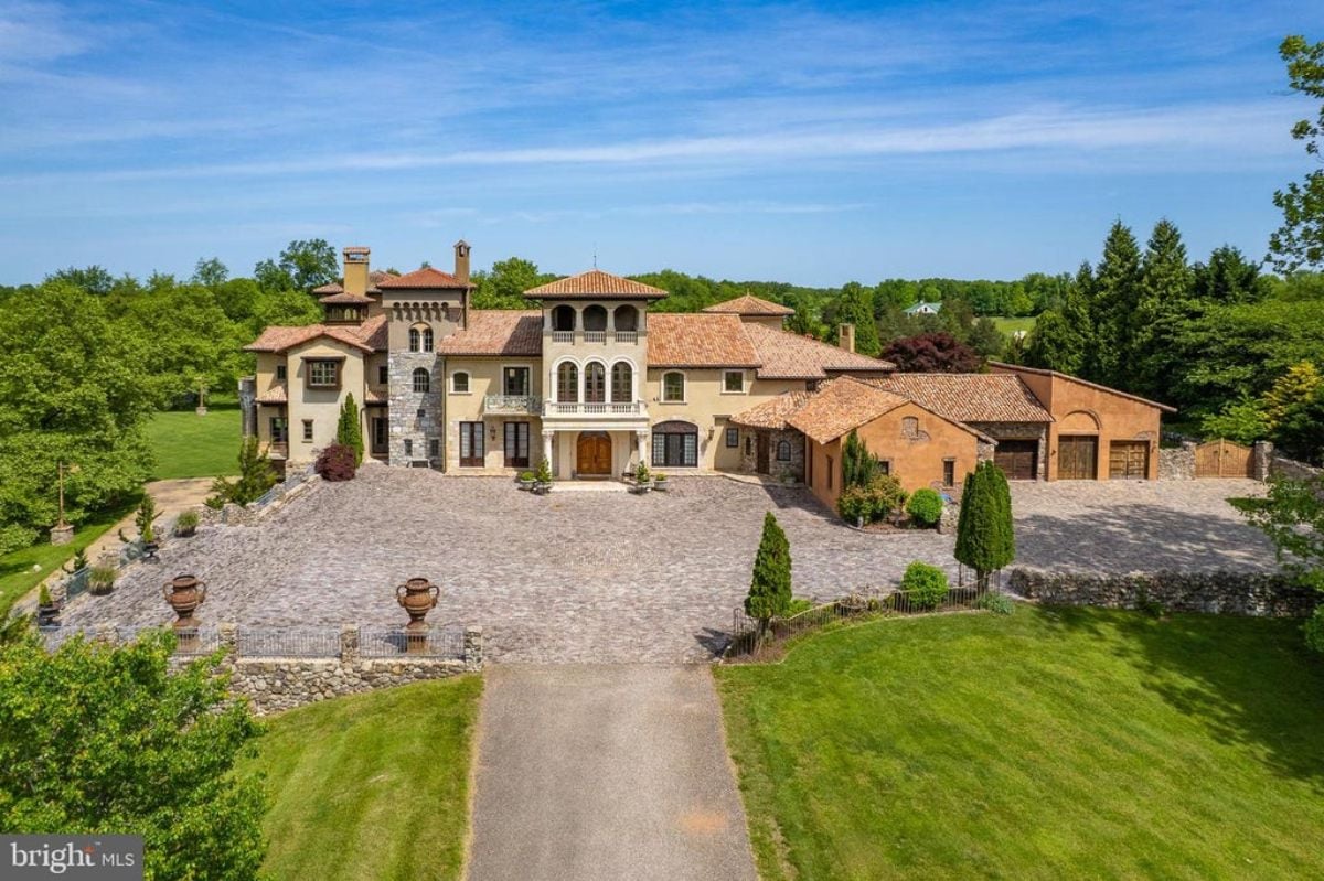 26,716 Sq. Ft. Mansion in Potomac, MD ($9,950,000)