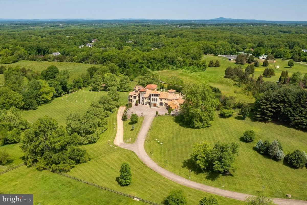 26,716 Sq. Ft. Mansion in Potomac, MD ($9,950,000)