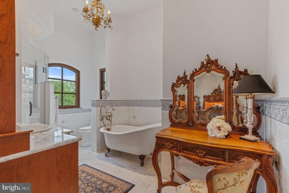 26,716 Sq. Ft. Mansion in Potomac, MD ($9,950,000)