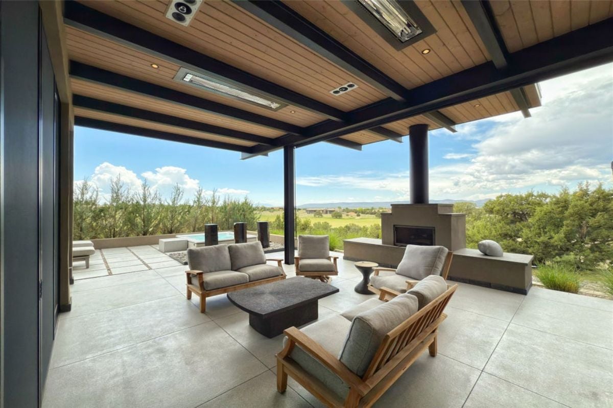 6,677 Sq. Ft. Mansion in Santa Fe, NM ($5,950,000)