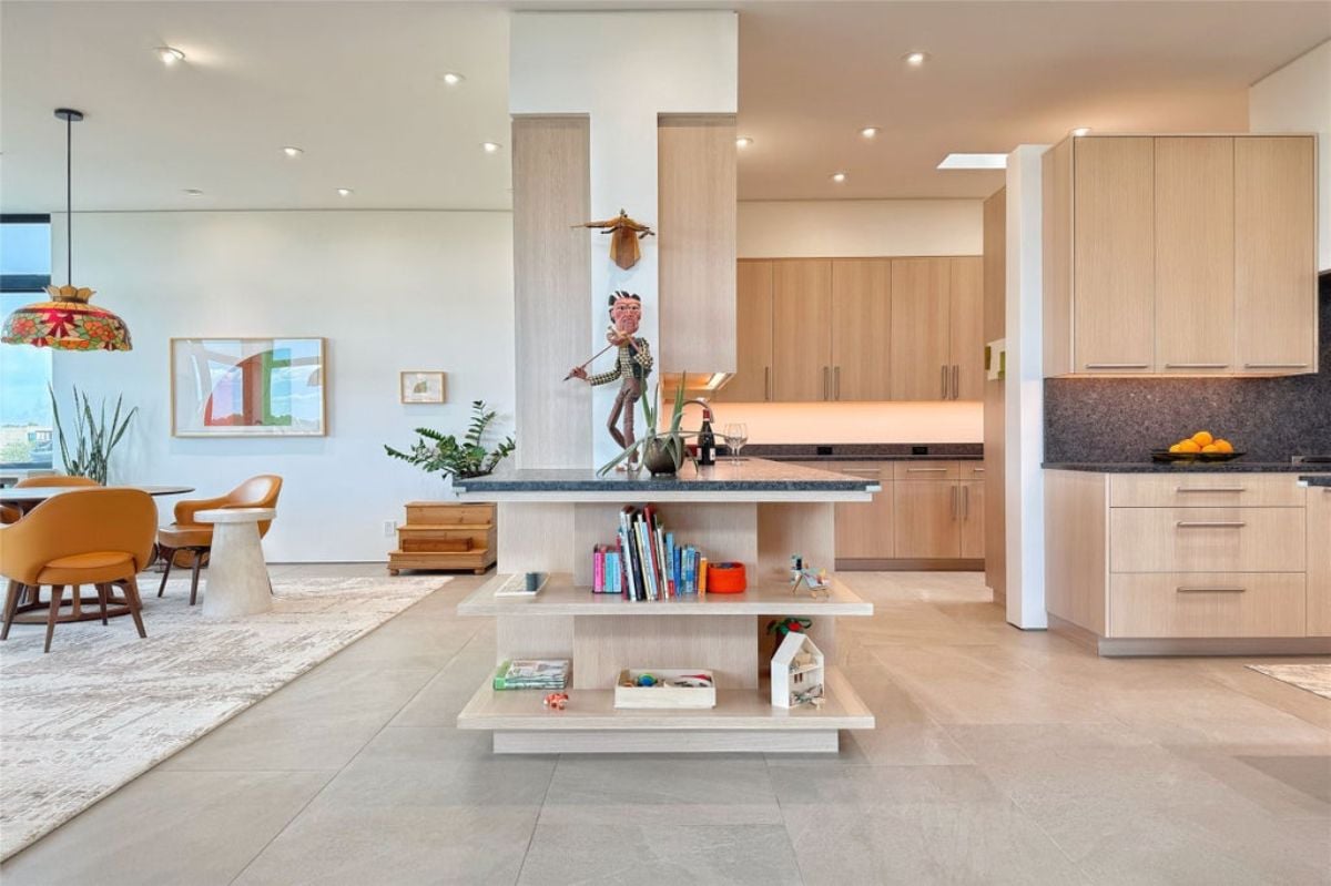 6,677 Sq. Ft. Mansion in Santa Fe, NM ($5,950,000)