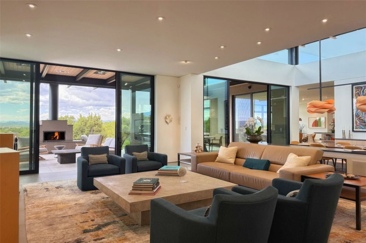 6,677 Sq. Ft. Mansion in Santa Fe, NM ($5,950,000)