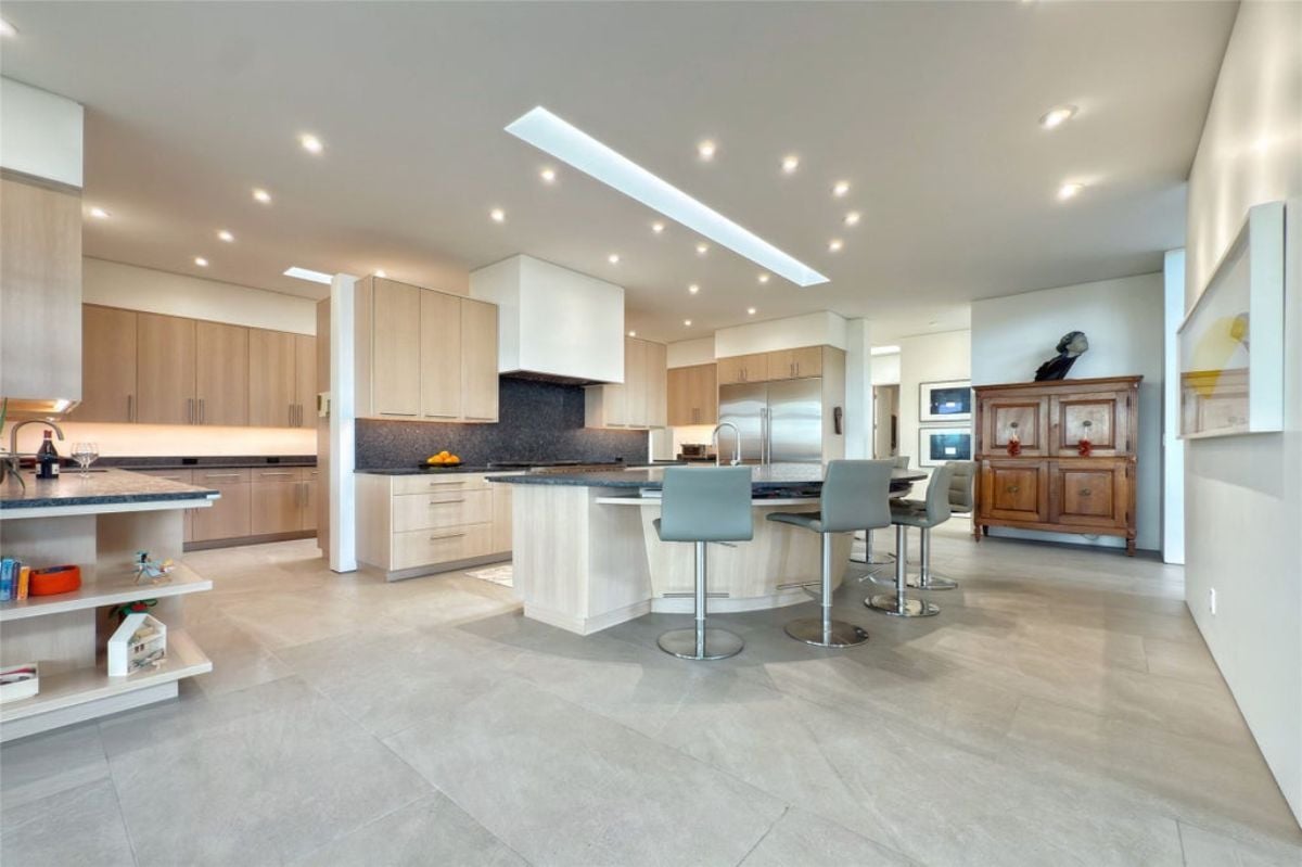 6,677 Sq. Ft. Mansion in Santa Fe, NM ($5,950,000)