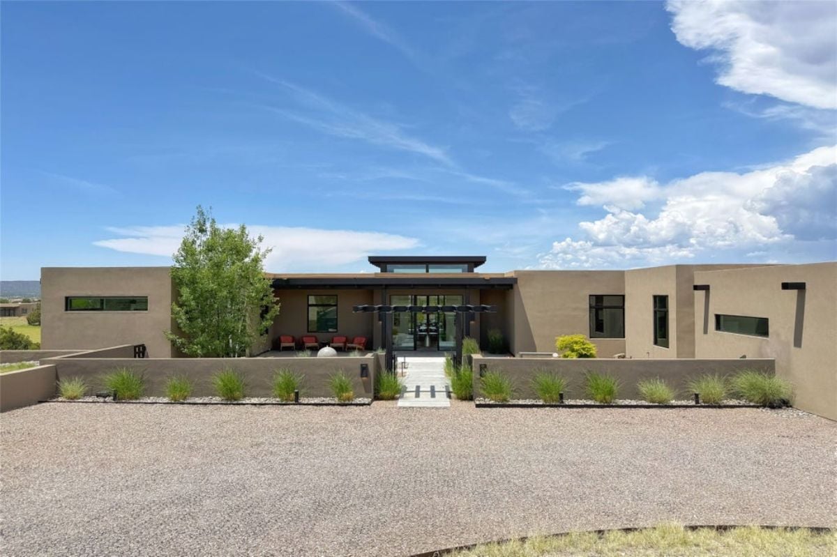 6,677 Sq. Ft. Mansion in Santa Fe, NM ($5,950,000)