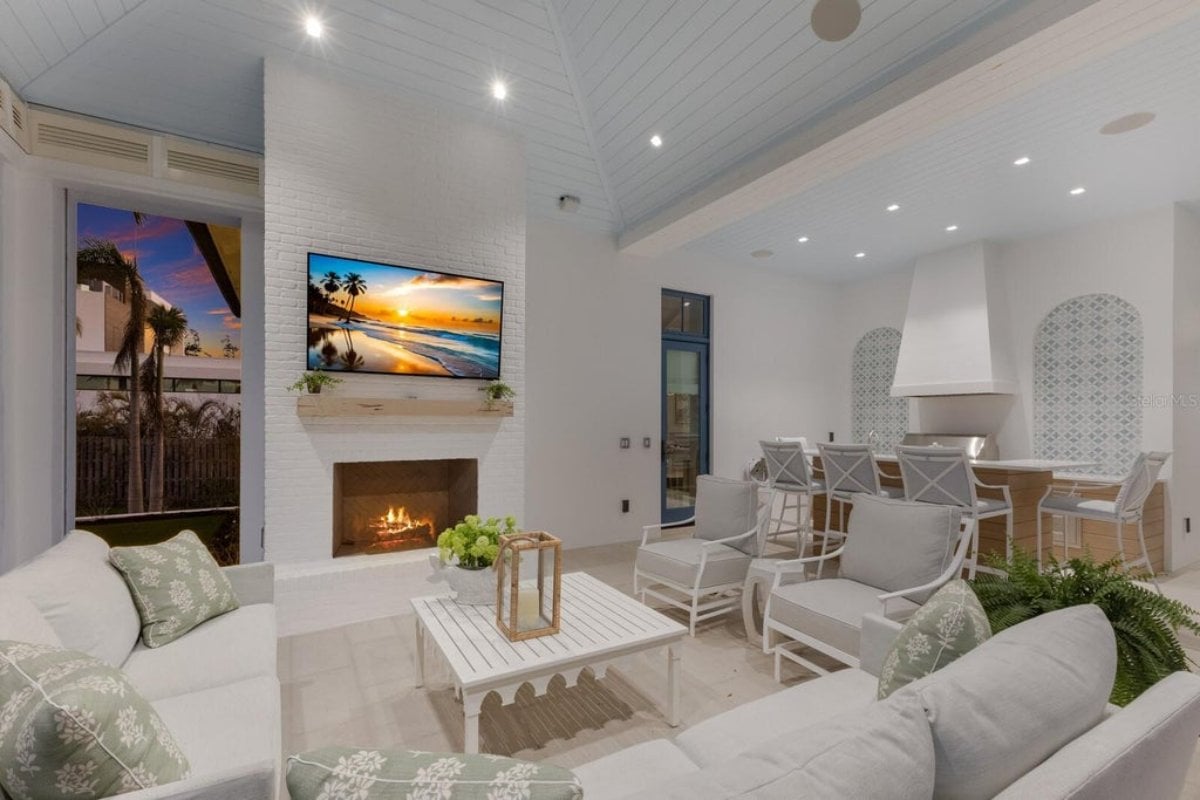11,606 Sq. Ft. Mansion in Sarasota, FL ($29,995,000)