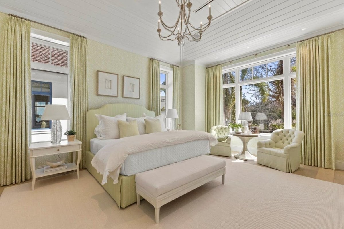 11,606 Sq. Ft. Mansion in Sarasota, FL ($29,995,000)