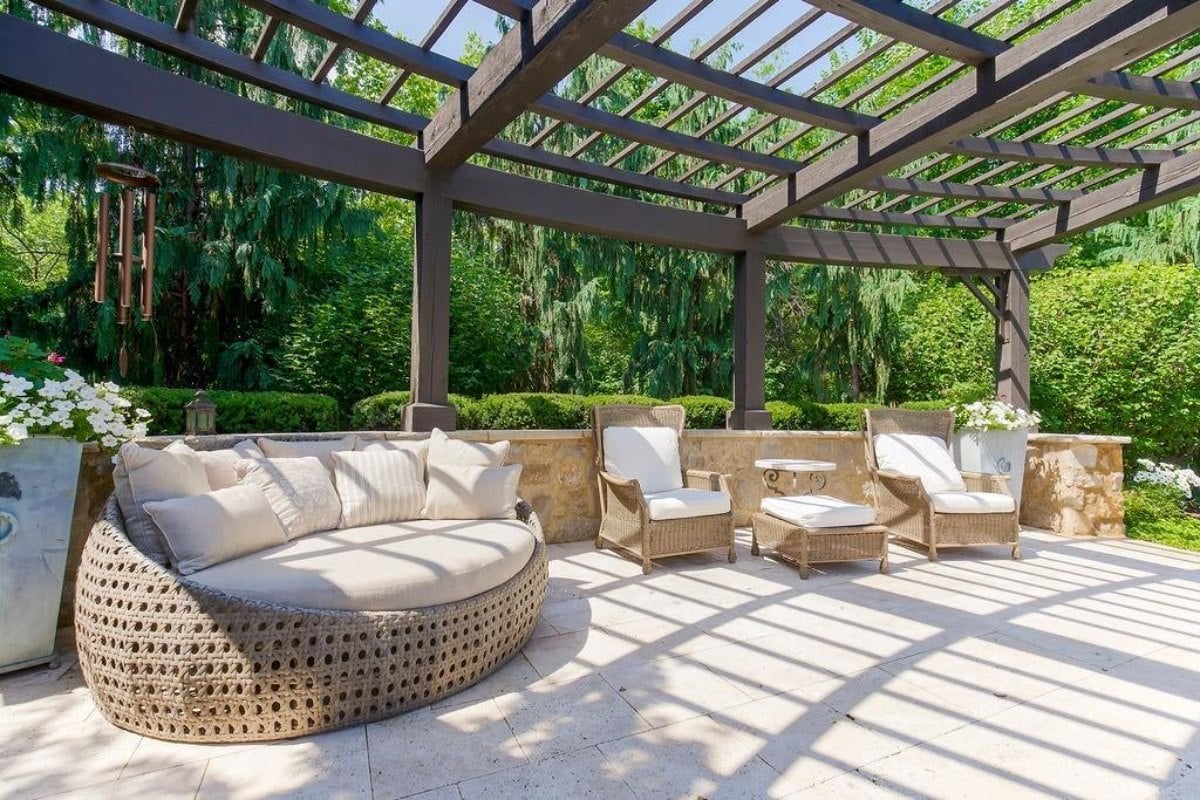 7,332 Sq. Ft. Mansion in Shawnee, KS ($3,895,000)
