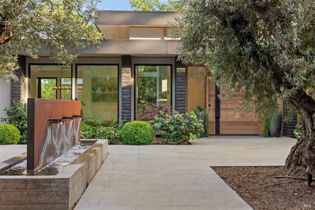 6,420 Sq. Ft. Mansion in Sonoma, CA ($9,950,000)
