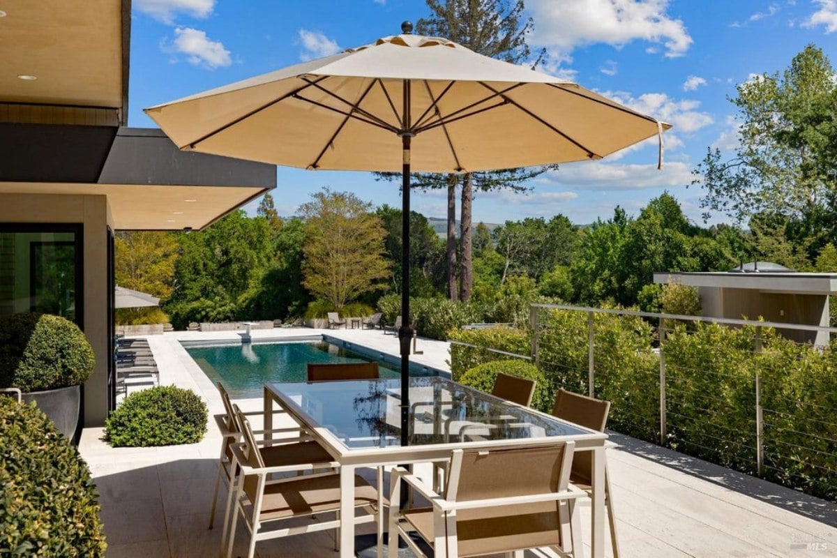 6,420 Sq. Ft. Mansion in Sonoma, CA ($9,950,000)