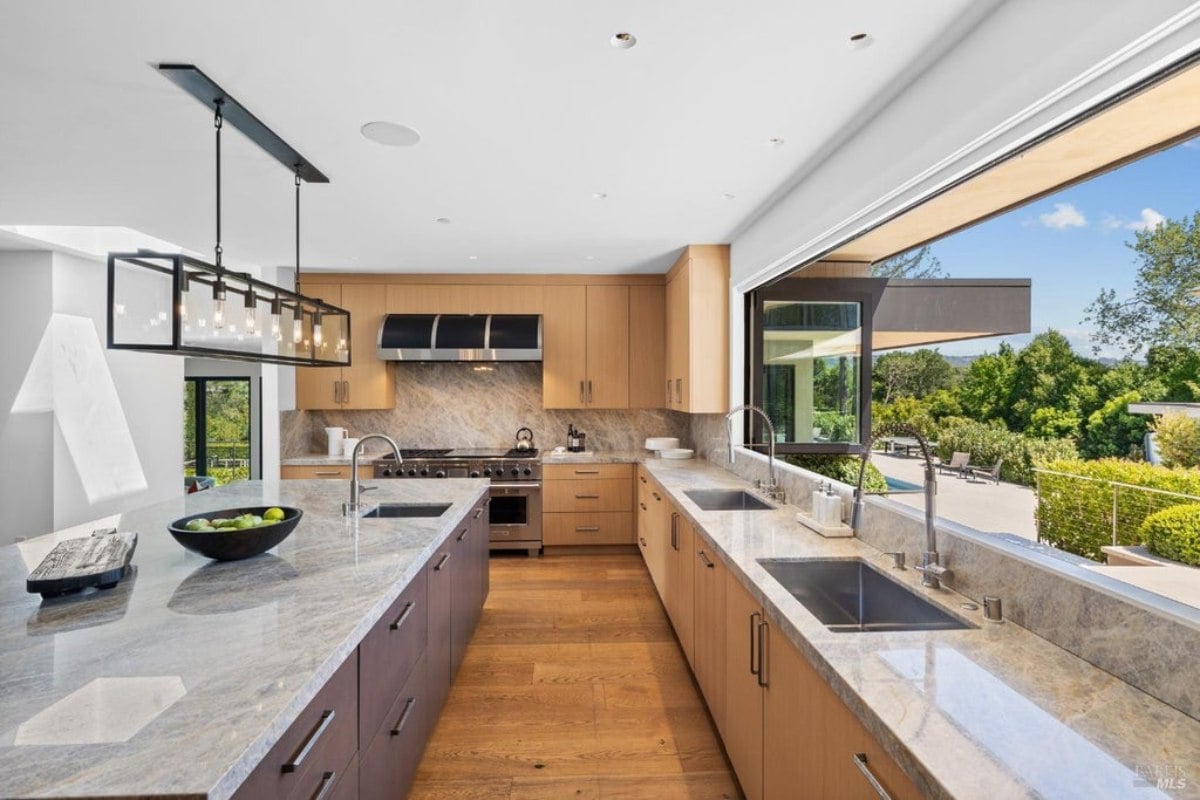 6,420 Sq. Ft. Mansion in Sonoma, CA ($9,950,000)
