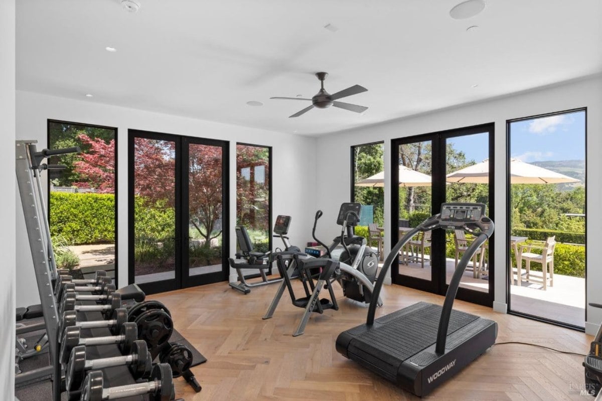 6,420 Sq. Ft. Mansion in Sonoma, CA ($9,950,000)