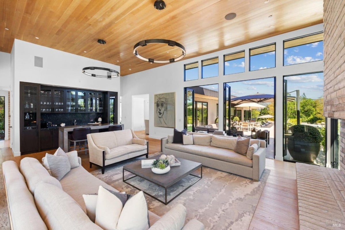 6,420 Sq. Ft. Mansion in Sonoma, CA ($9,950,000)