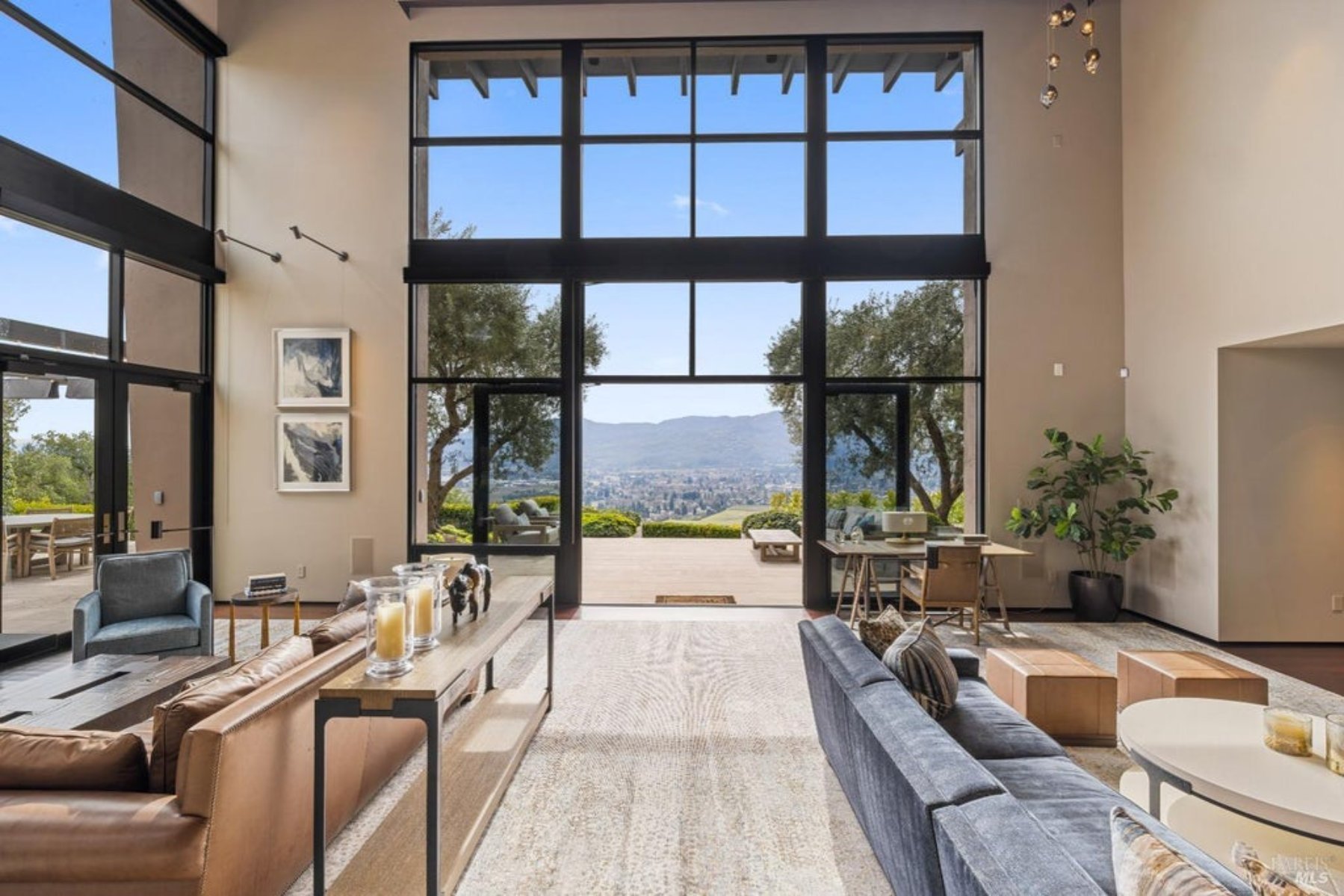 4,320 Sq. Ft. Mansion in St. Helena, CA ($13,000,000)