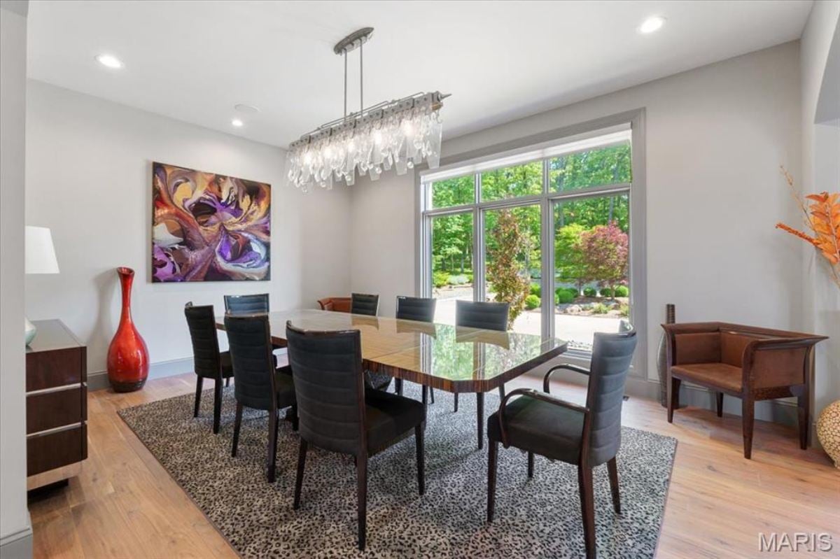 10,590 Sq. Ft. Mansion in St. Louis ($5,125,000)